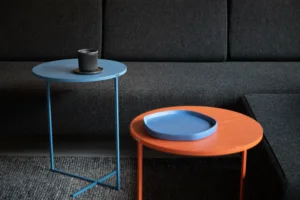 okrągły stolik boczny pomocniczy niebieski