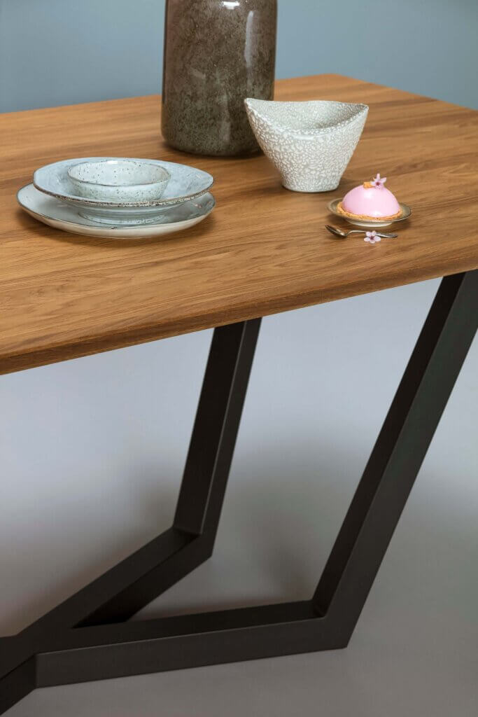 stol z debowym blatem