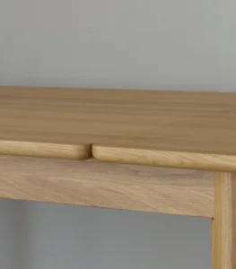 drewniany dębowy stół rozkładany