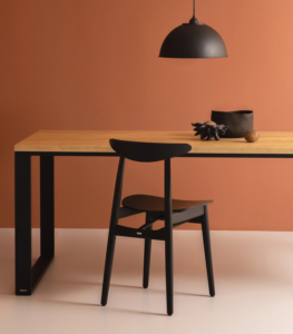 krzesło drewniane czarne polski design klasyczne