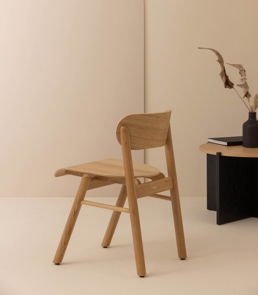 krzeslo drewniane nowoczesne polski design
