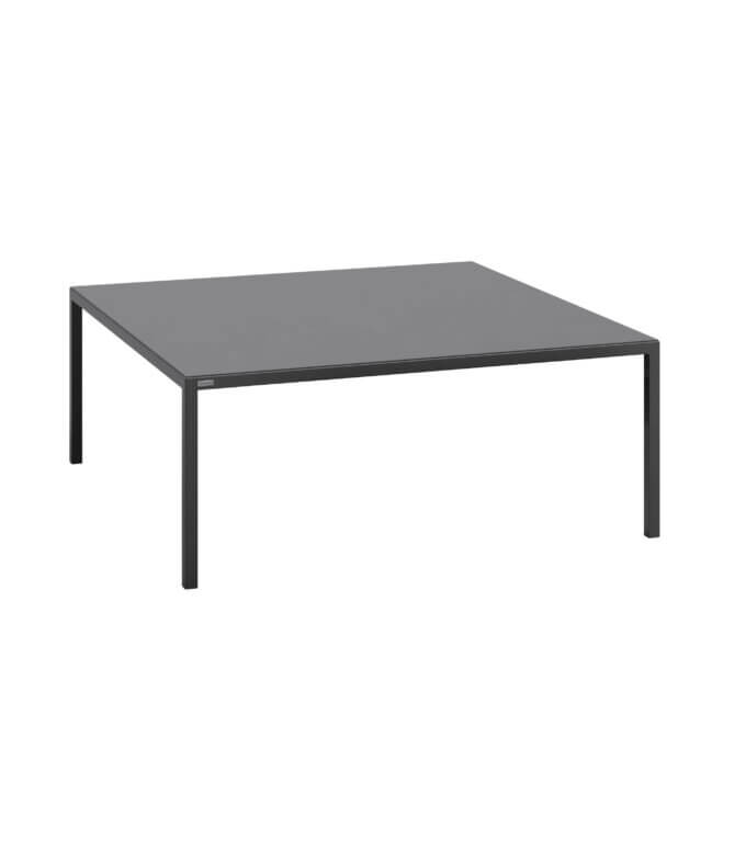 minimalistyczny stolik metalowy