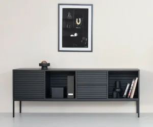 czarna komoda nowoczesna minimalistyczna pionowe lamele z lamelami