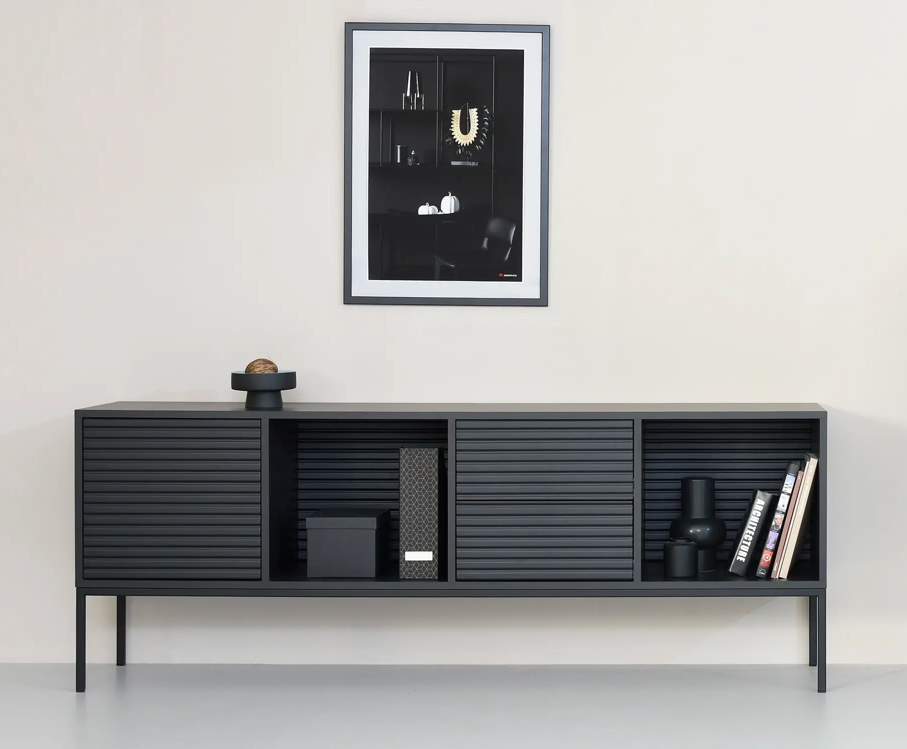 czarna komoda nowoczesna minimalistyczna pionowe lamele z lamelami