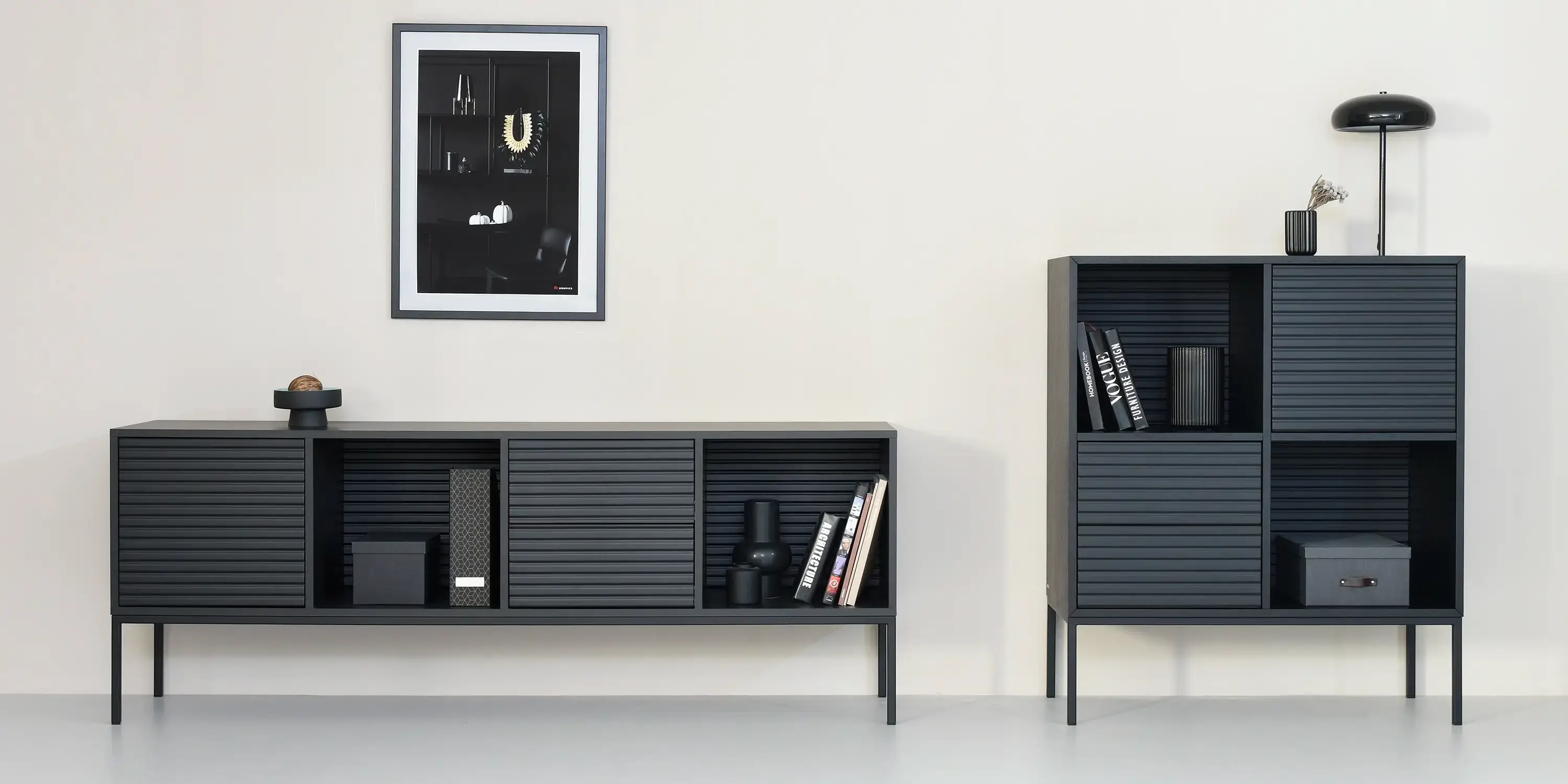 czarne szafki minimalistyczne męskie wnętrze prosta forma