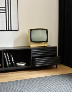 czarna nowoczesna szafka niska rtv pod telewizor